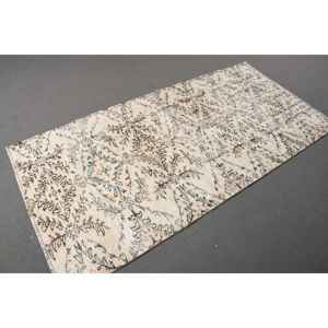 Alfombra Turca Vintage, Alfombra de 3.4x7.1 pies, Alfombra Blanca con Estampado Animal - Product Image 3