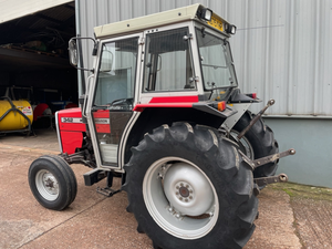 Tractor agrícola Massey Ferguson MF 342 usado, 4x4, con cabina cerrada para trabajo de campo, en venta a precio económico. - Product Image 5