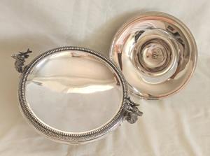 หม้อปรุงอาหารสีเงินแบบโบราณพร้อมด้ามจับกวางและฝาบนโต๊ะอาหารสุดหรูสำหรับของขวัญงานแต่งงานและการนำเสนอการรับประทานอาหาร - Product Image 3