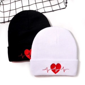 Gorro de punto de camuflaje acrílico personalizado para hombres gorros de invierno populares para la calle y la caza sublimados con patrón de letras único - Product Image 6