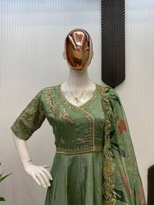 DERNIÈRE SEQUENCE DE BRODERIE EN SOIE CHINON TRAVAIL SALWAR KAMEEZ avec DUPATTA VERT DE MER OCCASION DE FÊTE TRADITIONNELLE POUR LES FEMMES À SÉCHAGE RAPIDE - Product Image 3