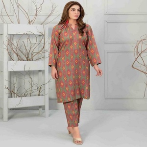 AF Fashion Volume TAMARA's Winter Collection Costumes Salwar 2 pièces pour femmes avec impression numérique Khaddar inspiré du Pakistan Inde - Product Image 6