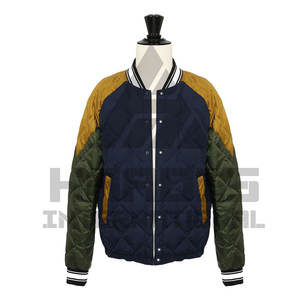 Nueva chaqueta universitaria acolchada de diseño personalizado Nueva ropa informal personalizada Chaquetas de hombre Chaqueta universitaria acolchada - Product Image 1