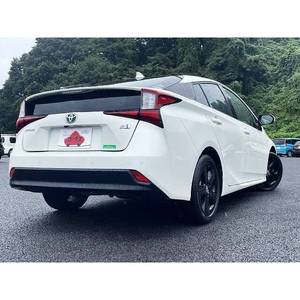Toyota Prius Hatchback 2019 - Hybride essence/électrique, sièges en cuir, caméra de recul, pneus R18 - Product Image 3