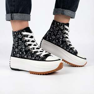 Scarpe di Tela Trendy Edith Negro Calzadossoraia Taglia 36 Leggere 0,0g Alla Moda e di Tendenza - Product Image 1