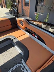 Barco de Aluminio con Cabina, el Más Popular del 2026, para Pesca - Product Image 4