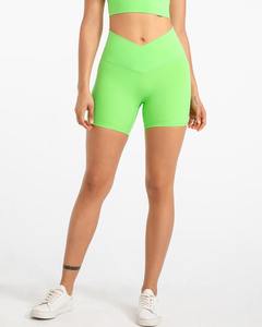 Pantalones cortos de Yoga ecológicos para mujer, mallas deportivas activas Rojas, pantalones cortos de Yoga personalizados para mujer, pantalones cortos de Yoga suaves elásticos de cintura alta - Product Image 6