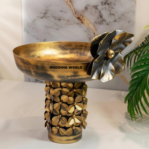Bol à chocolat en or finition antique, design traditionnel, fait à la main, bol à bonbons, taille personnalisée, bol à chocolat décoratif - Product Image 1