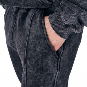 Conjunto Deportivo Cómodo con Lavado Ácido y Construcción Ligera para Looks Inspirados en la Moda - Product Image 6