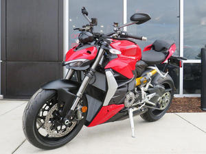 Used 2024 Streetfighter V2 955 Euro 5 955ccV4S Water-Cooled Four-Stroke V-<b>engine</b> with Track-Specific Powerful Durable Luxury - Product Image 5