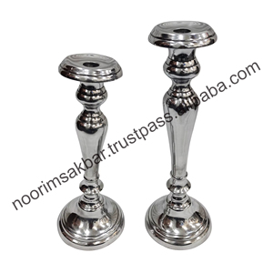 2025 conception européenne Premium aluminium bougeoir support fait à la main décor de noël lanterne candélabre centres de table en métal - Product Image 1