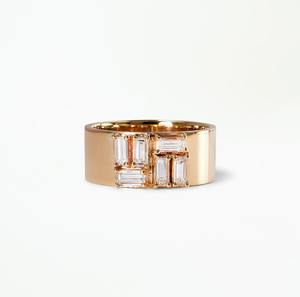 Anillo de Boda Romántico con Seis Diamantes Cultivados en Laboratorio con Corte Baguette, 0.88 CTW, Media Eternidad, Anillo de Compromiso, Anillo Ancho, Joyería Nupcial - Product Image 1