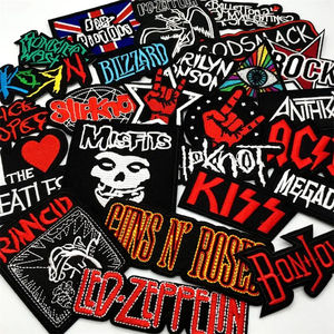 Parches bordados 3D personalizables de Halloween, chaqueta universitaria de letras grandes de hierro a granel, pantalones de chándal para sombrero, principalmente tela, varios corazones - Product Image 1