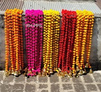 Baru buatan tangan penjualan laris kustom dekorasi Natal karangan bunga Pompom karangan bunga Pom Pom bola Natal karangan bunga