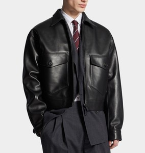 Veste en cuir vintage chic pour hommes et femmes avec fausse fourrure - Product Image 4