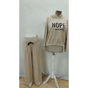 Completo due pezzi da donna a maniche lunghe con stampa '<span class=keywords><strong>Nope</strong></span>' e vita a costine, 29365 - Beige - Product Image 5