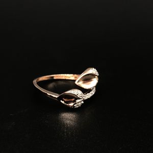 Diamante de oro rosa-Hoja tachonada-Anillo adornado Joyería de platino atemporal que refleja Elegancia inigualable Clase SI Claridad Diamante - Product Image 3