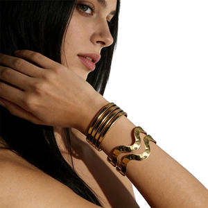 Bracelet jonc vintage en acier inoxydable, unisexe, poli, bijou de poignet pour anniversaire, couleur or ou argent - Product Image 1