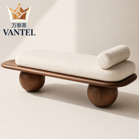 Banc de fin de lit moderne en tissu rembourré pour chambre à coucher, ottoman pour appartement, mobilier de chambre d'hôtes
