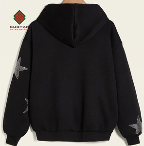 Sweat à capuche noir avec étoile en strass |   Sweat-shirt d'hiver 100% coton imperméable et respirant - Product Image 2