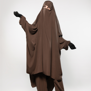 Jilbab โพลีเอสเตอร์สวมใส่สบายออกแบบทุกวันสำหรับมุสลิมแบบดั้งเดิมเสื้อผ้าและอุปกรณ์เสริมขายส่งคุณภาพส่งออก - Product Image 1