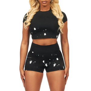 ชุดเสื้อยืดและกางเกงขาสั้น ชุดลำลองสองชิ้นทันสมัยสำหรับฤดูร้อน ชุดเสื้อยืดและกางเกงขาสั้น ชุดลำลองน้ำหนักเบา ชุดเข้าชุด - Product Image 1