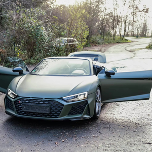 Audi R8 Spyder V10 Performance Quattro Cabriolet 2021 certifiée, d'occasion en excellent état, boîte automatique, conduite à gauche, turbo électrique foncé - Product Image 1