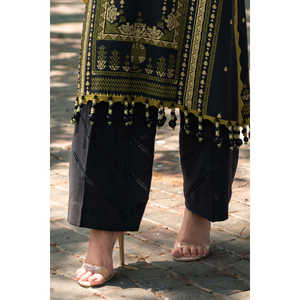 Conjunto de Traje de Lino Khaddar de 3 Piezas para Mujer con Dupatta Estampado Digital SC-52003 - Product Image 2