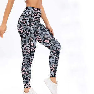 Vêtements de gym pantalons de fitness Yoga femmes taille haute pantalons leggings de yoga de haute qualité impression par sublimation personnalisée leggings de fitness - Product Image 1