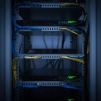 Commutateur Ethernet de centre de données 32 ports N8560-32C, 32 x 100 Gb QSFP28, puce Broadcom Trident 3, flux d'air avant-arrière