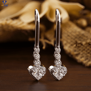 0.69 TDW Princesse, Baguette Et Ronde Brillant Coupe Diamant Boucle D'oreille 18k Or Blanc Labgrown Diamant Hpht/Cvd Diamant Bijoux - Product Image 1