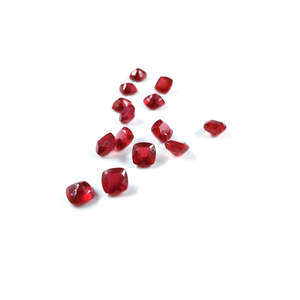 Rubis naturels de Bangkok calibrés en forme de coussin 6 mm et 7 mm, pierres précieuses en vrac de qualité supérieure, rouge rosé et rose, pierres précieuses cubiques certifiées IGI - Product Image 1