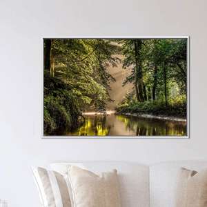 Arte impreso en lienzo para pared: diseño de paisaje forestal y río, 1 pieza: con marco blanco - Product Image 1