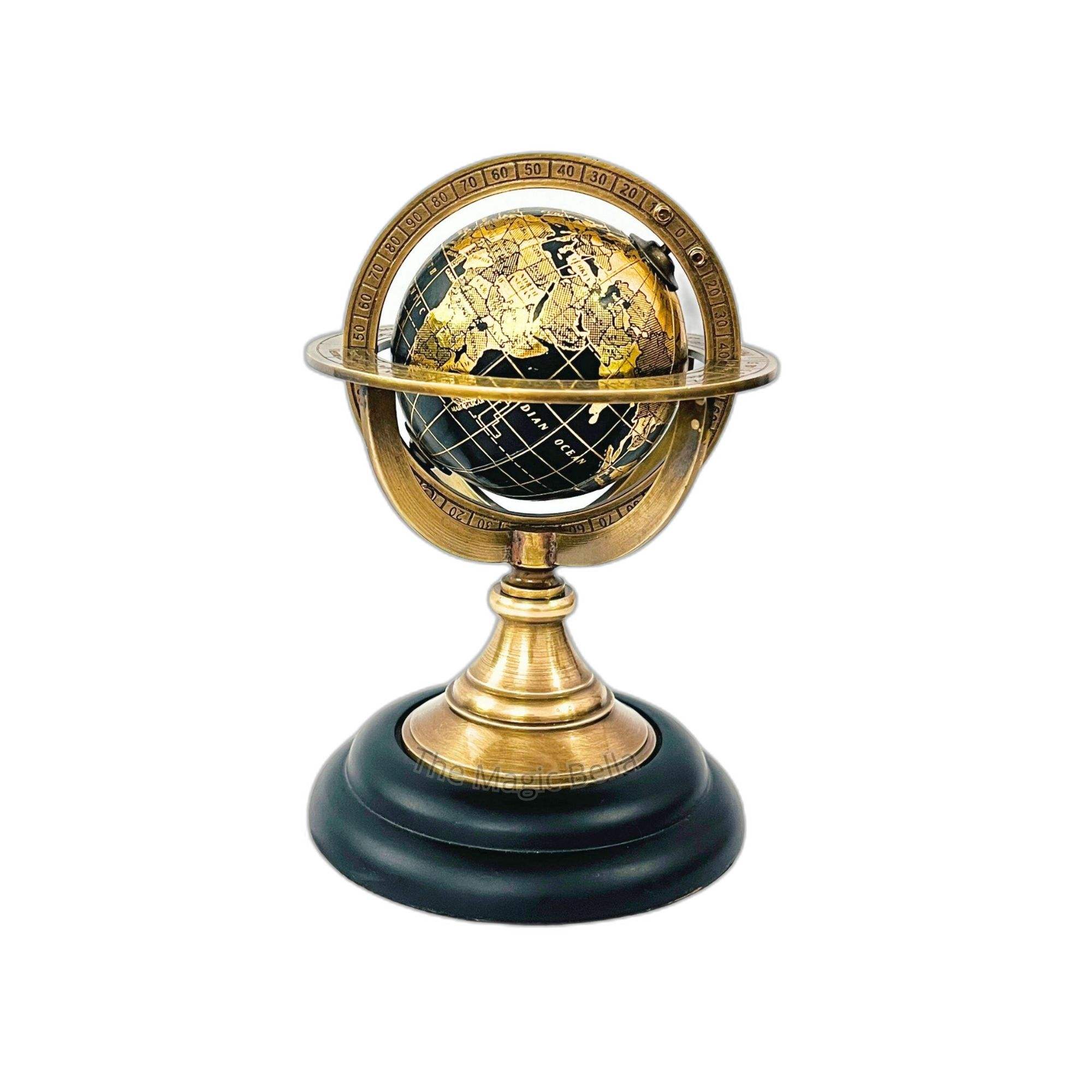 ฐานไม้สีดำ