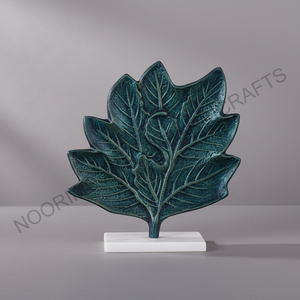 Sculpture Moderne en Métal Aluminium, Figurines avec Finition Patinée, Taille Personnalisée, Décoration de Table pour la Maison, Idéale pour les Remises de Diplômes - Faite à la Main et Écologique - Product Image 3