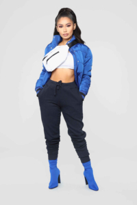 Abrigo de invierno personalizado a prueba de viento para mujer, capuchas largas y cálidas, chaqueta acolchada gruesa acolchada transpirable para mujer de alta calidad - Product Image 3