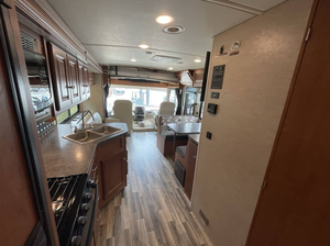Affordable Used 20217 2018 2019 2020 Winneb-a-g-o V-i-s-t-a 29V-E Rvs Camper Motorhomes Travel Trailer - Product Image 4