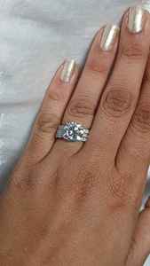 Anillo de lujo de oro amarillo de 14K para mujer, Diamante de corte cultivado en laboratorio de 5,28 quilates, joyería fina de 3 bandas, Diamante Mantra certificado IGI - Product Image 4