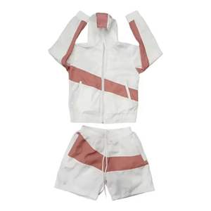 Chándal de verano de dos piezas ligero y transpirable personalizado Unisex, conjunto cortavientos de nailon estampado con capucha y pantalones cortos - Product Image 1