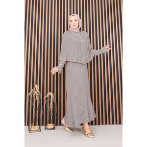 Conjunto de Dos Piezas: Capa con Botones Color Mink y Vestido de Punto con Hijab, Estilo Casual Estampado para Otoño - Product Image 5