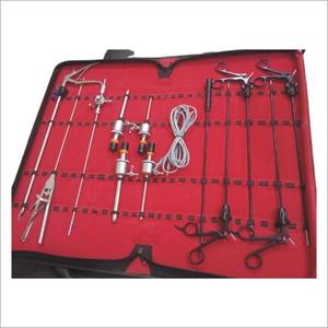 Juego de instrumentos laparoscópicos para Resección y grapado de tejidos, incluyendo grapadora endoscópica y tijeras - Product Image 1