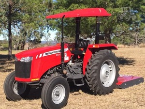 Tracteur à roues Massey Ferguson 290 MF 385 et MF 390 d'occasion à vendre tracteur agricole agricole - Product Image 3