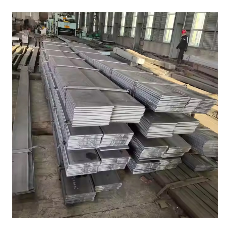 Оптовая продажа из Китая, супер черная/оцинкованная поверхность Q195 Q235 Q345, зубчатый углеродистый широкий плоский стальной стержень
