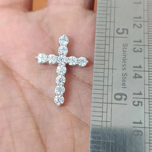 Shraman Diamond - Colgante de Cruz de Moissanita Chapado en Rodio de Oro Blanco de 10K, Joyería Fina Religiosa para Mujeres, Hombres y Niños - Product Image 5