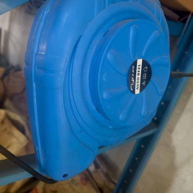 Factory Direct Sale Retractable Hose Reel Automatic Empty Plastic Large Mini Spring Loaded Cable Round Reel for hdmi