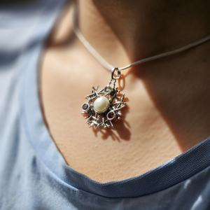 Pendentif tendance en argent sterling avec fleurs multi-gemmes certifié pour les occasions de cadeaux unisexes - Product Image 3