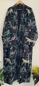 Bata de Baño Kantha Azul Oscuro con Diseño Floral Hecha a Mano, 100% Algodón, Kimono Tradicional Indio para Otoño, Verano y Primavera - Product Image 6