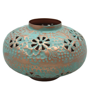 Cuivre votif rond en fer décoratif pour la maison avec pot de bougie de style classique de couleur antique verte pour la décoration de table - Product Image 1