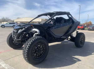 Listo para enviar: Maverick R X RS 2024 con Smart-Shox Triple Black - Product Image 3