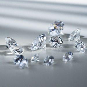 Vente en gros de diamants synthétiques CVD/HPHT ronds cultivés en laboratoire certifiés IGI 1.32 E VS1 - Product Image 2